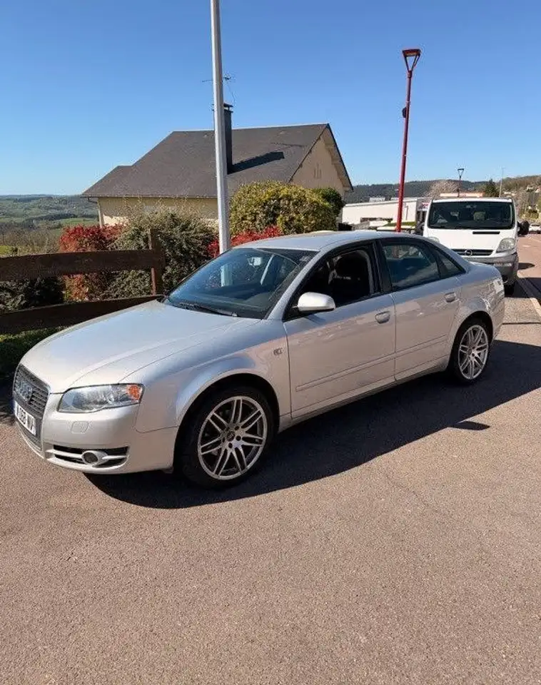 Audi A4 2.0 TDI 140 cv BoÃ®te auto automatique
