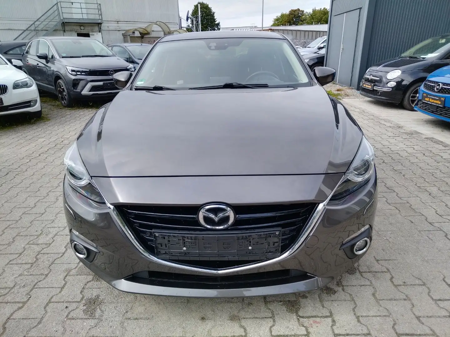 Mazda 3 Lim. Sports-Line Braun - 1