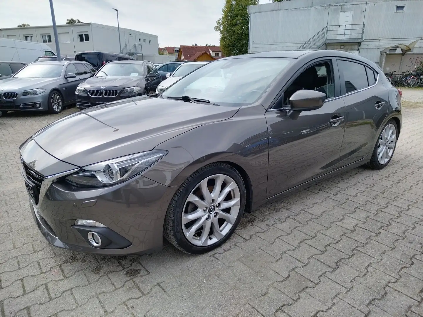 Mazda 3 Lim. Sports-Line Braun - 2