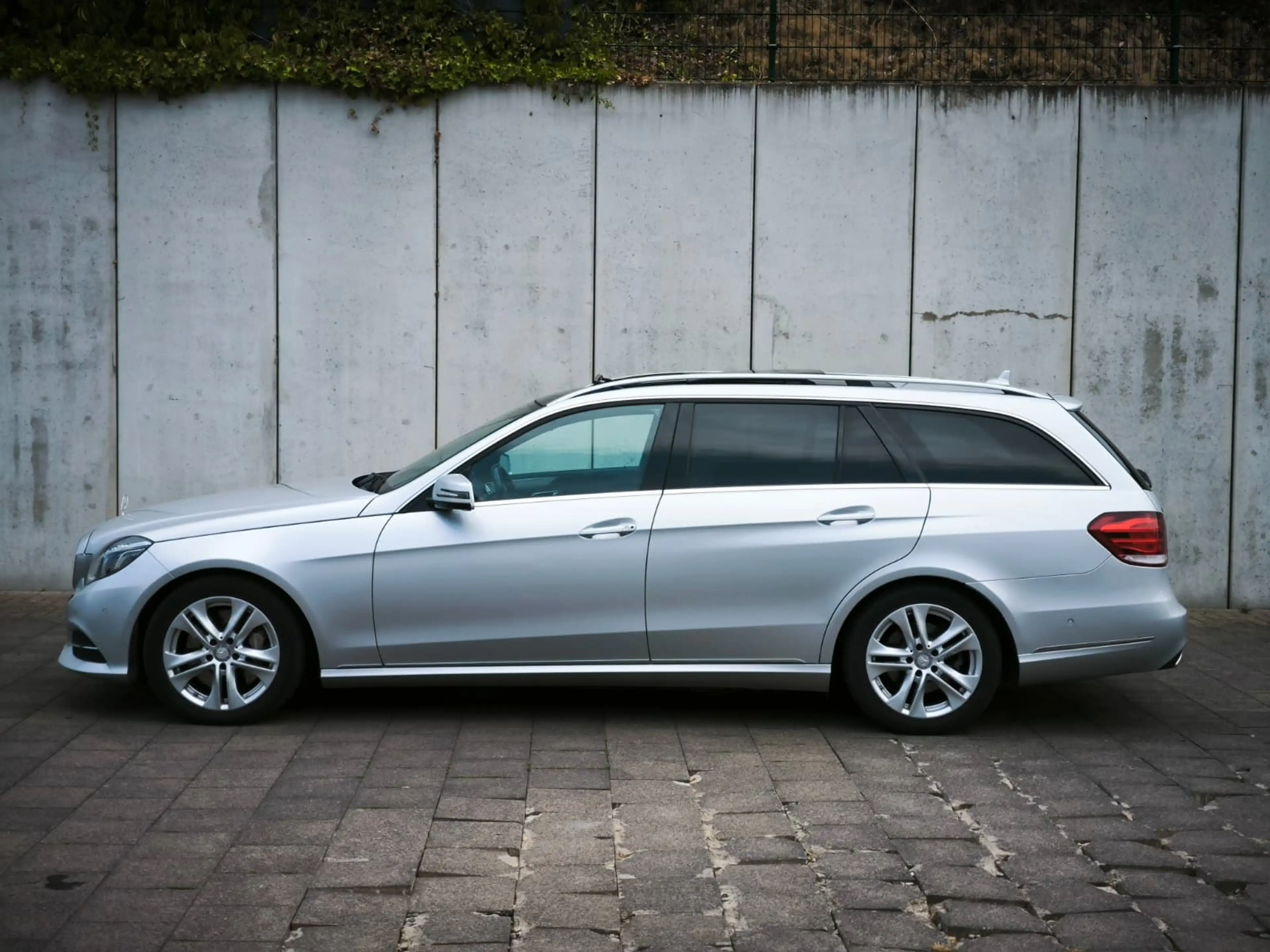Mercedes-Benz E 350 T Bluetec 2Hd Pano Leder ILS Sportpaket