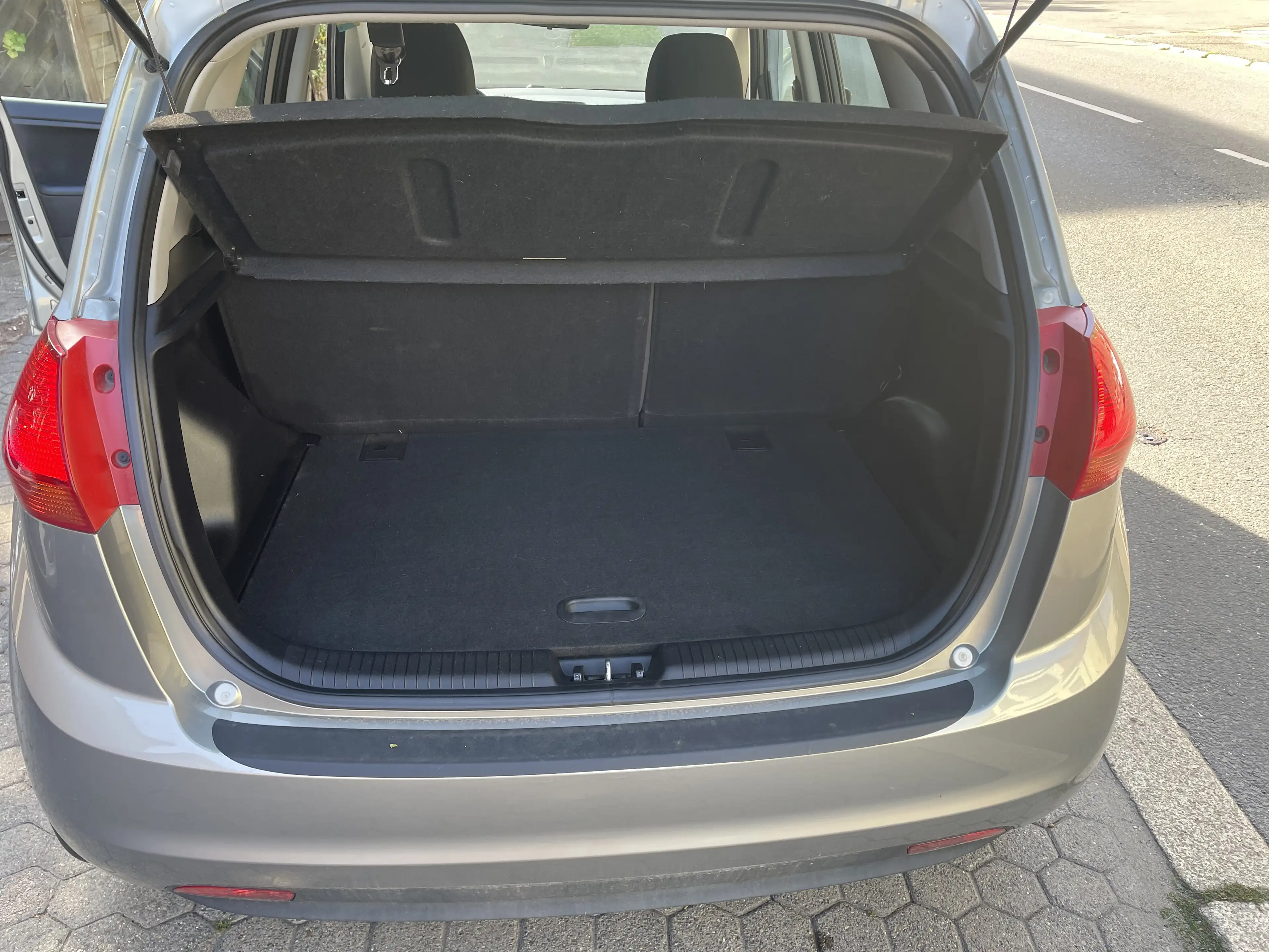 Kia Venga Venga 1.4 CVVT — photo 13