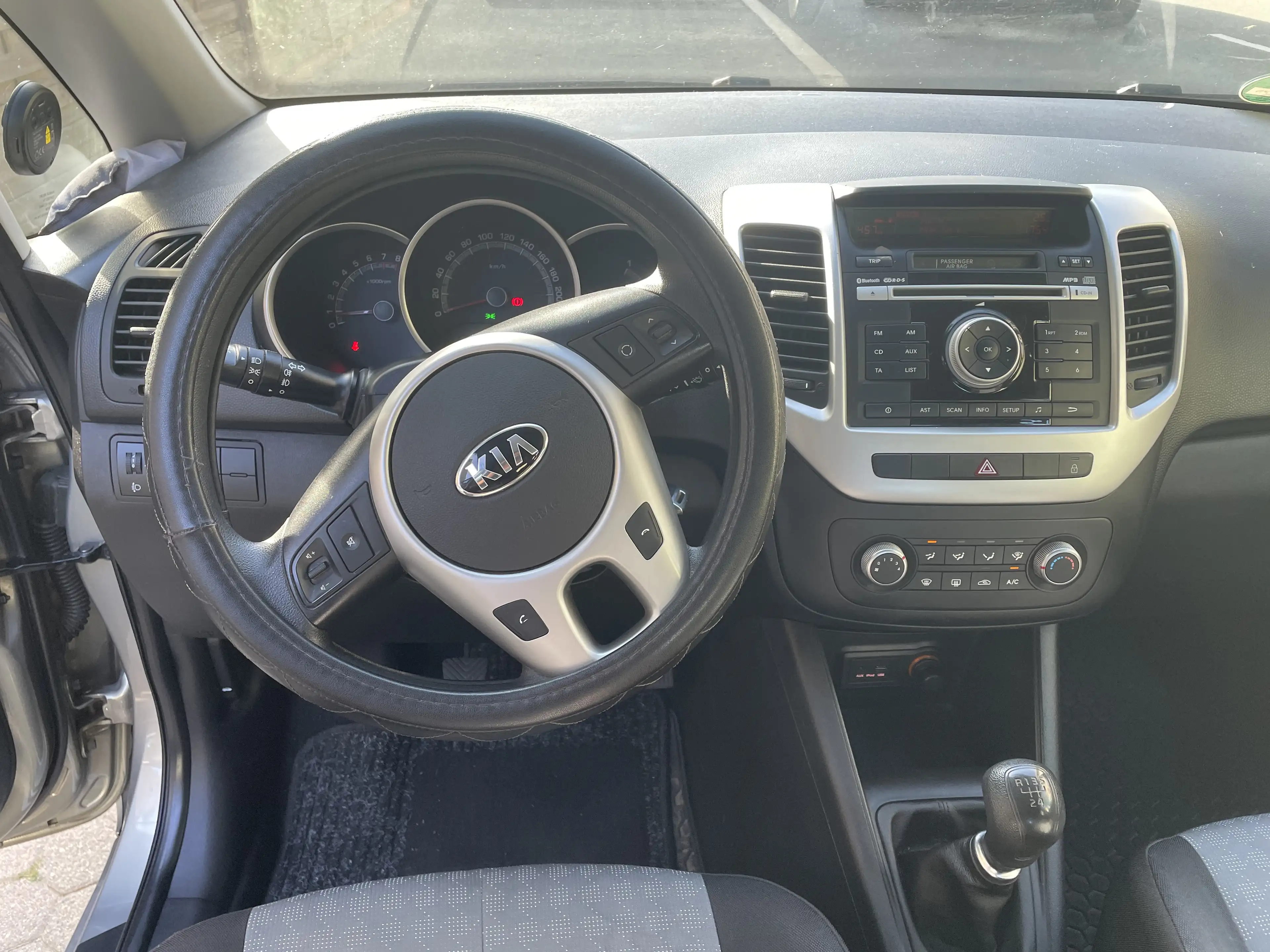 Kia Venga Venga 1.4 CVVT — photo 12