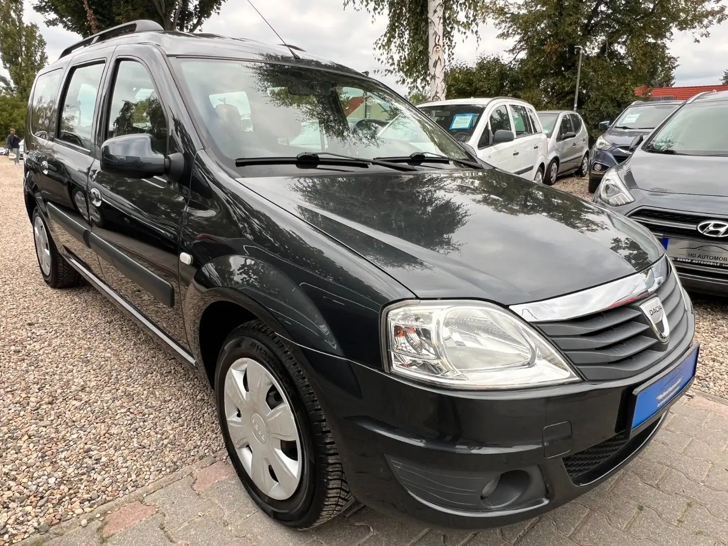 Dacia Logan MCV Laureate*1.HD*81.TKM*E-Paket*TÜV NEU Grau - 2
