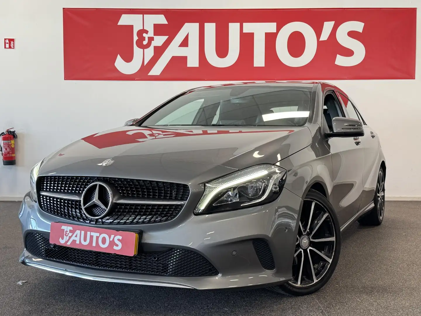 Mercedes-Benz A 180 d Lease Edition ECC AIRCO, CRUISE, ELEC PAKKET Grijs - 1