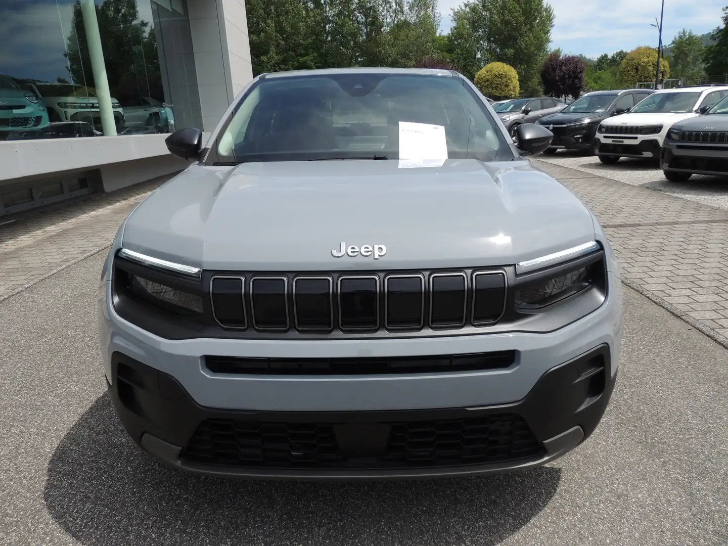 Jeep Avenger 1.2 turbo Longitude fwd 100cv Gris - 2