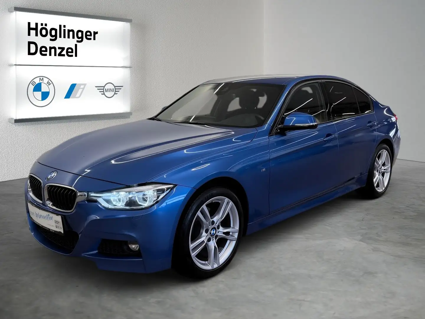 BMW 318 d xDrive Blau - 2