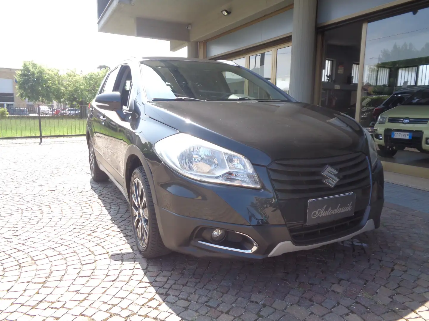 Suzuki SX4 S-Cross S-Cross 1.6 ddis  4wd x OPERATORI DEL SETTORE Nero - 1