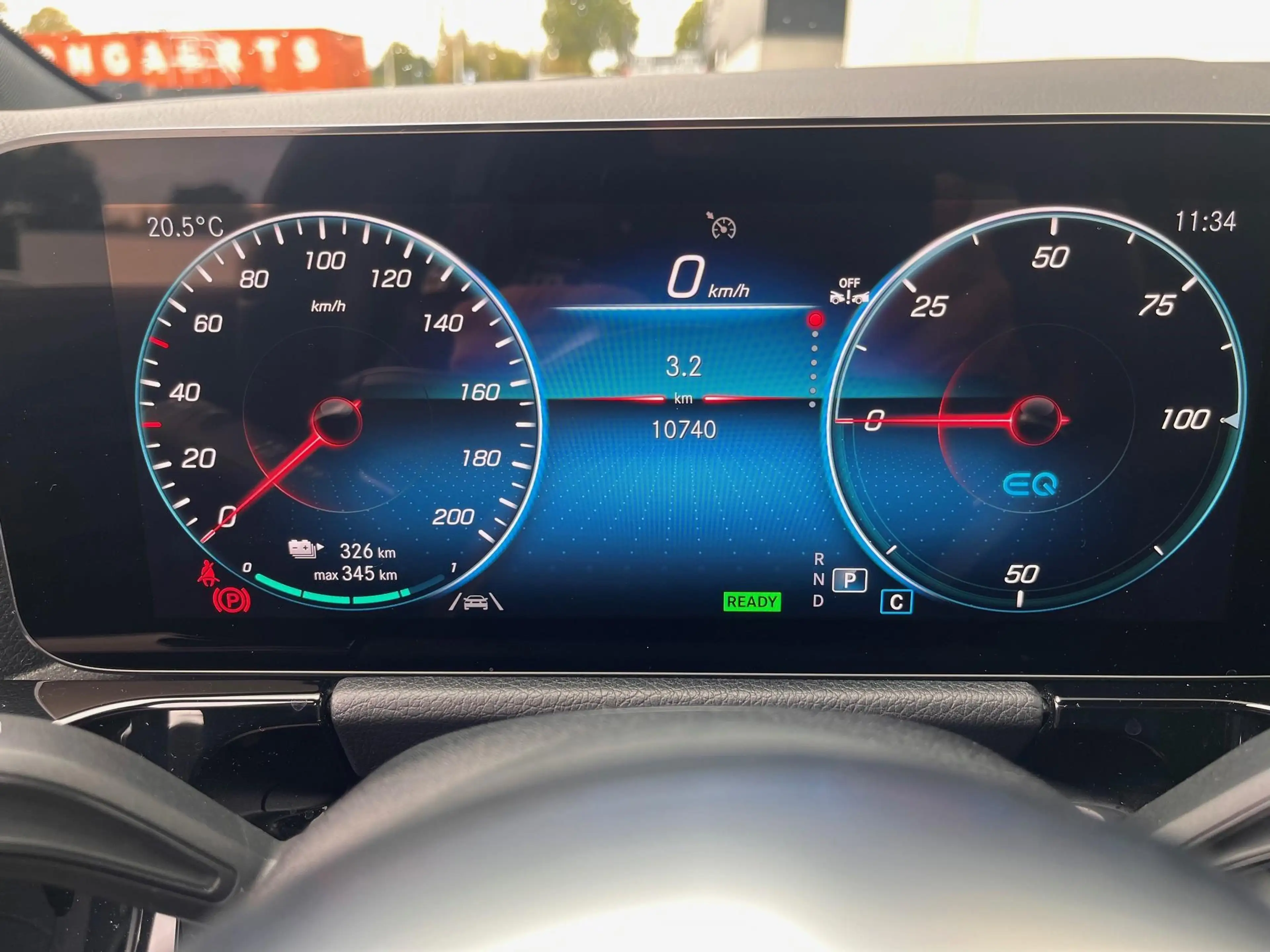 Mercedes-Benz EQA 350 4MATIC AMG/Pano — photo 14