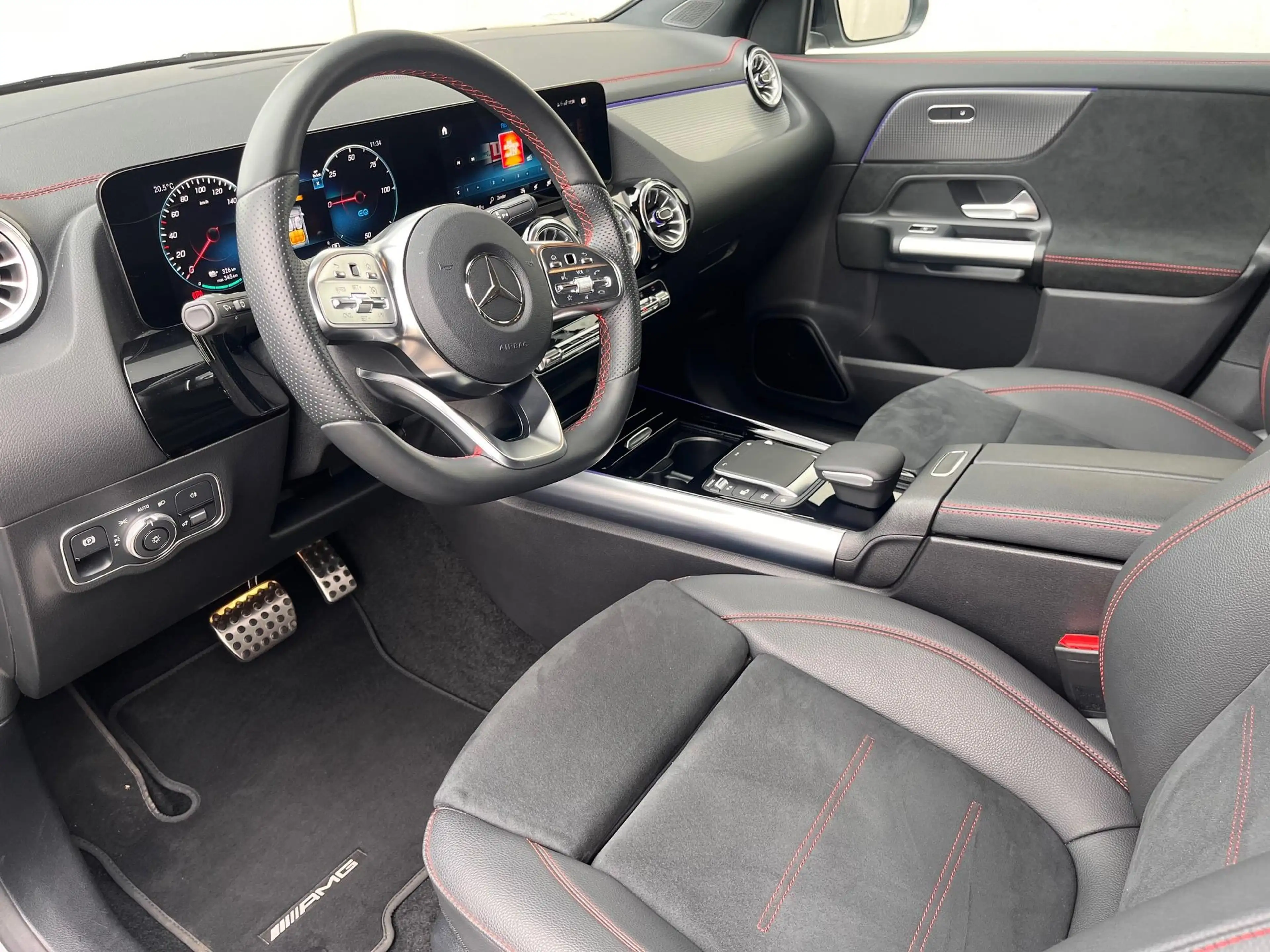 Mercedes-Benz EQA 350 4MATIC AMG/Pano — photo 9