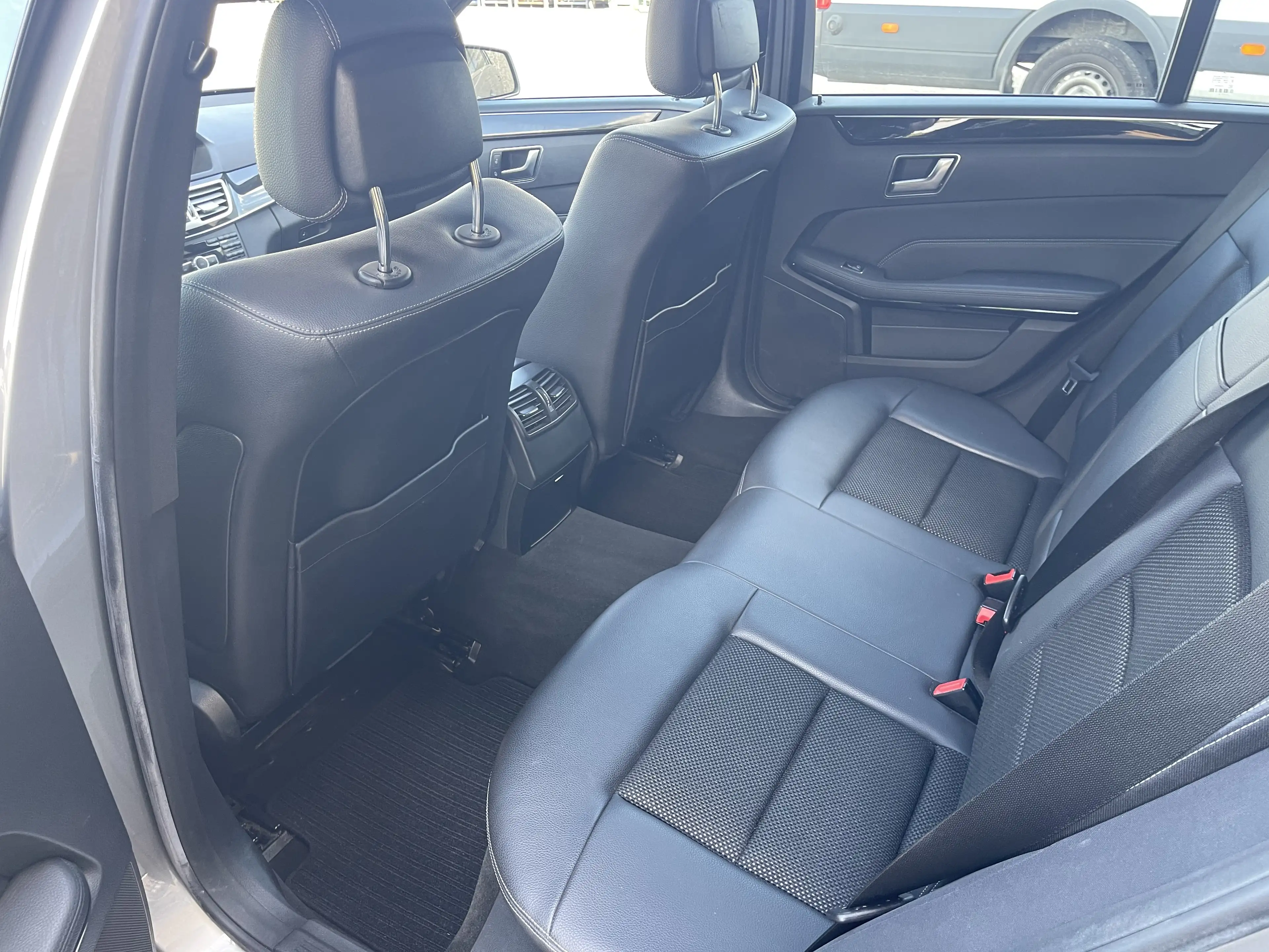 Mercedes-Benz E 250 CDI T 4Matic Avantgarde Voll 2.H 7G-TRONIC Top — photo 13