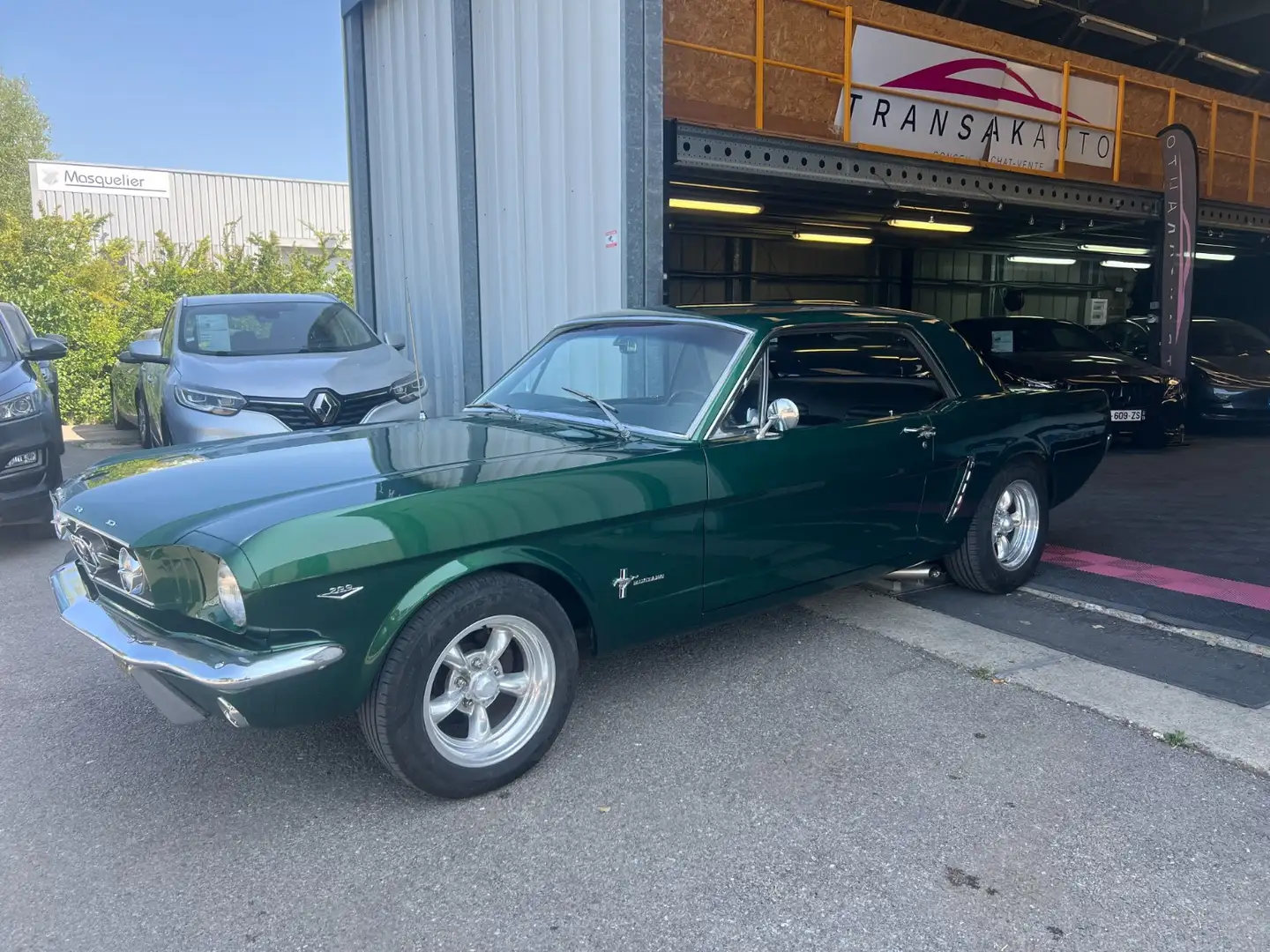 Ford Mustang Vert - 2