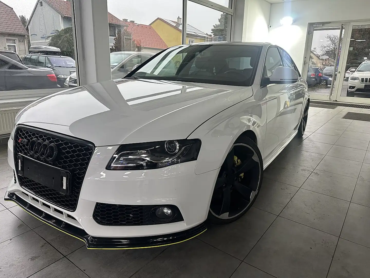 Audi A4 1,8 TFSI Weiß - 2