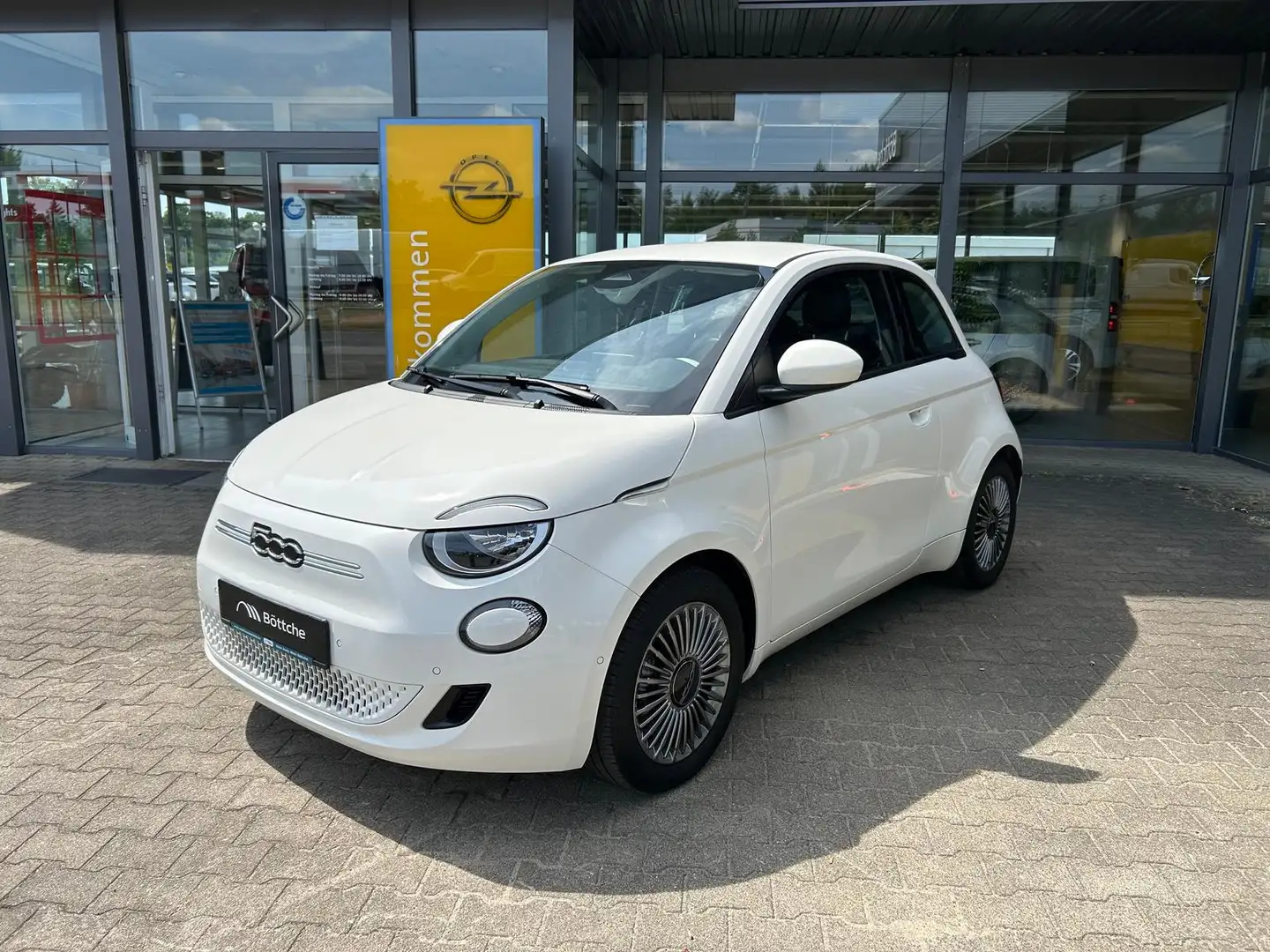 Fiat 500 Basis /42kwh Akku/ 360-Kamera/SHZ/Assistenzsysteme Weiß - 2