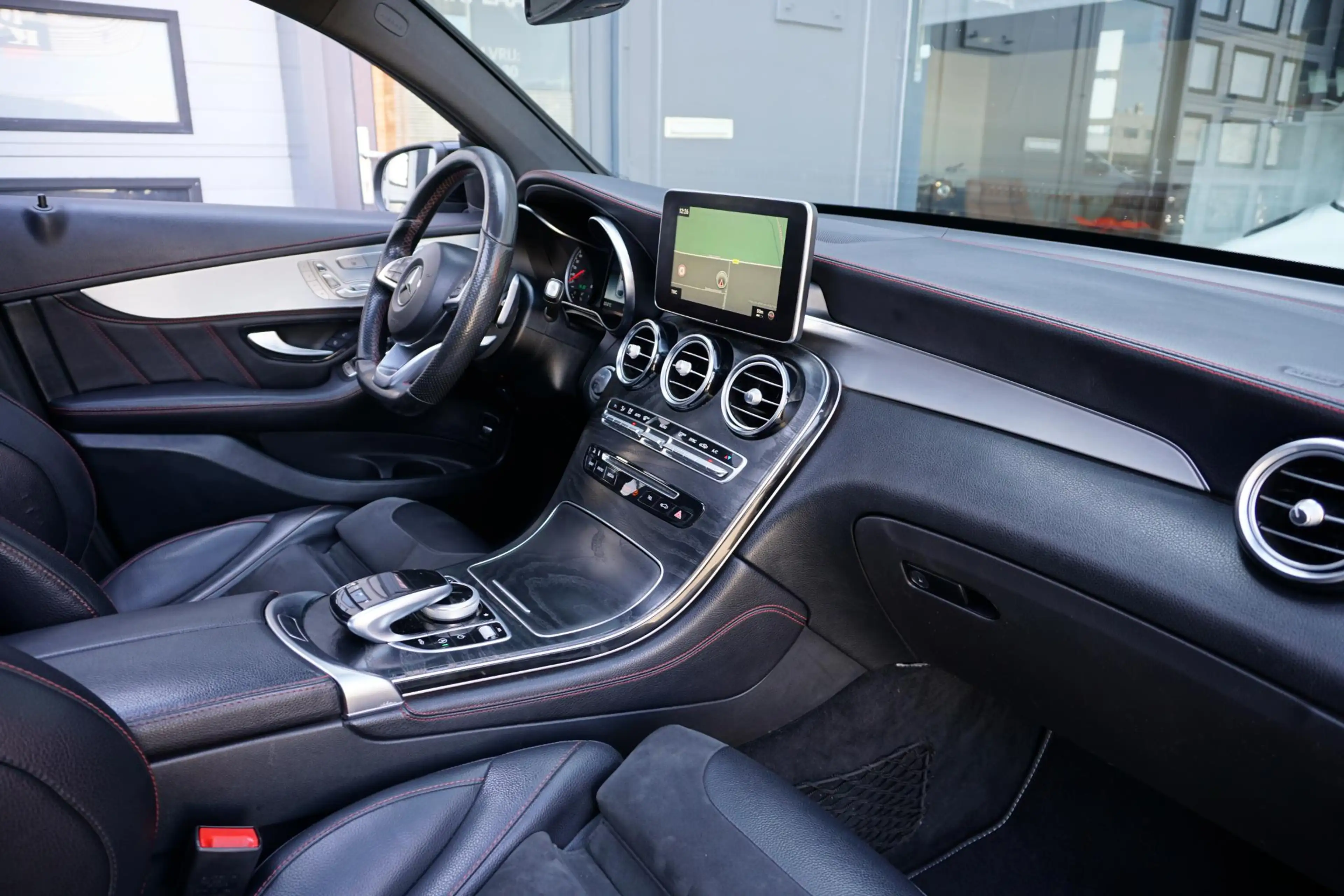 Mercedes-Benz GLC 43 AMG Coupé 4MATIC 367PK + BURMESTER / 360 CAMERA / SCHU — photo 11