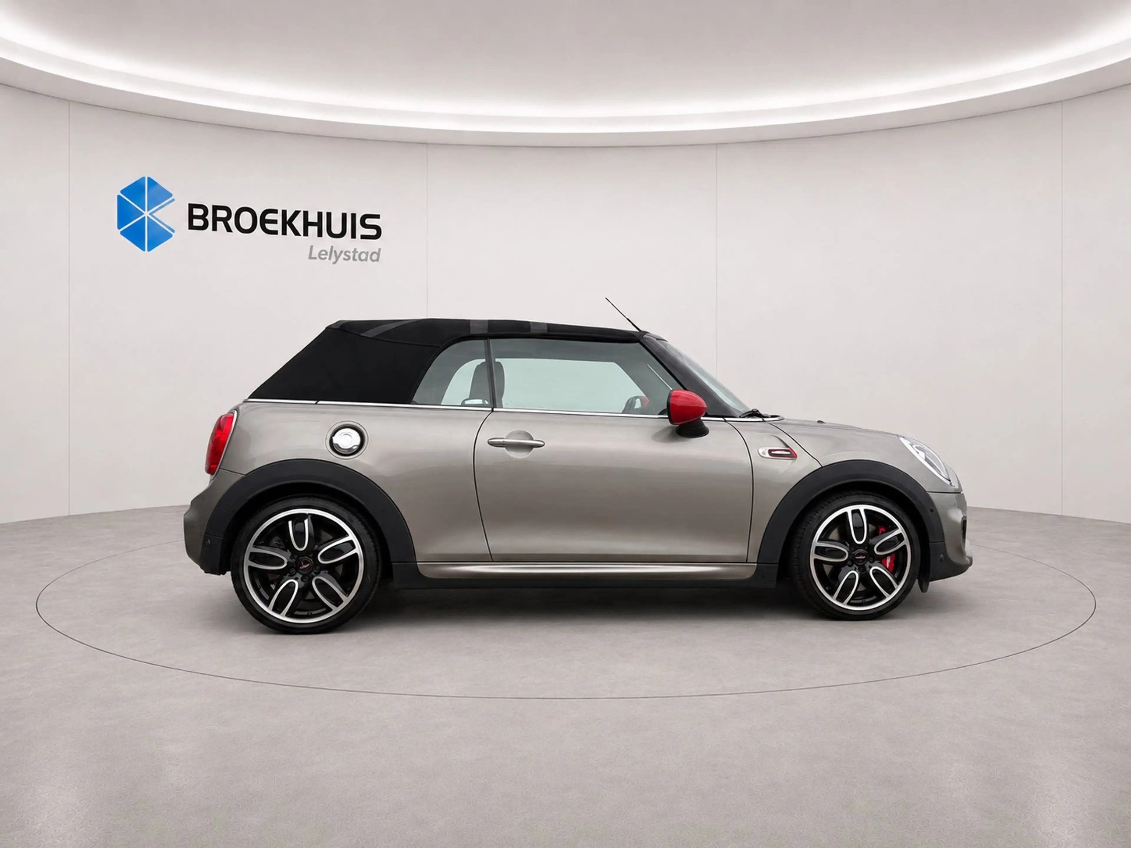 MINI Cooper S Cabrio 2.0 231PK JOHN COOPER WORKS AUTOMAAT / NAVI / LEDE — photo 3