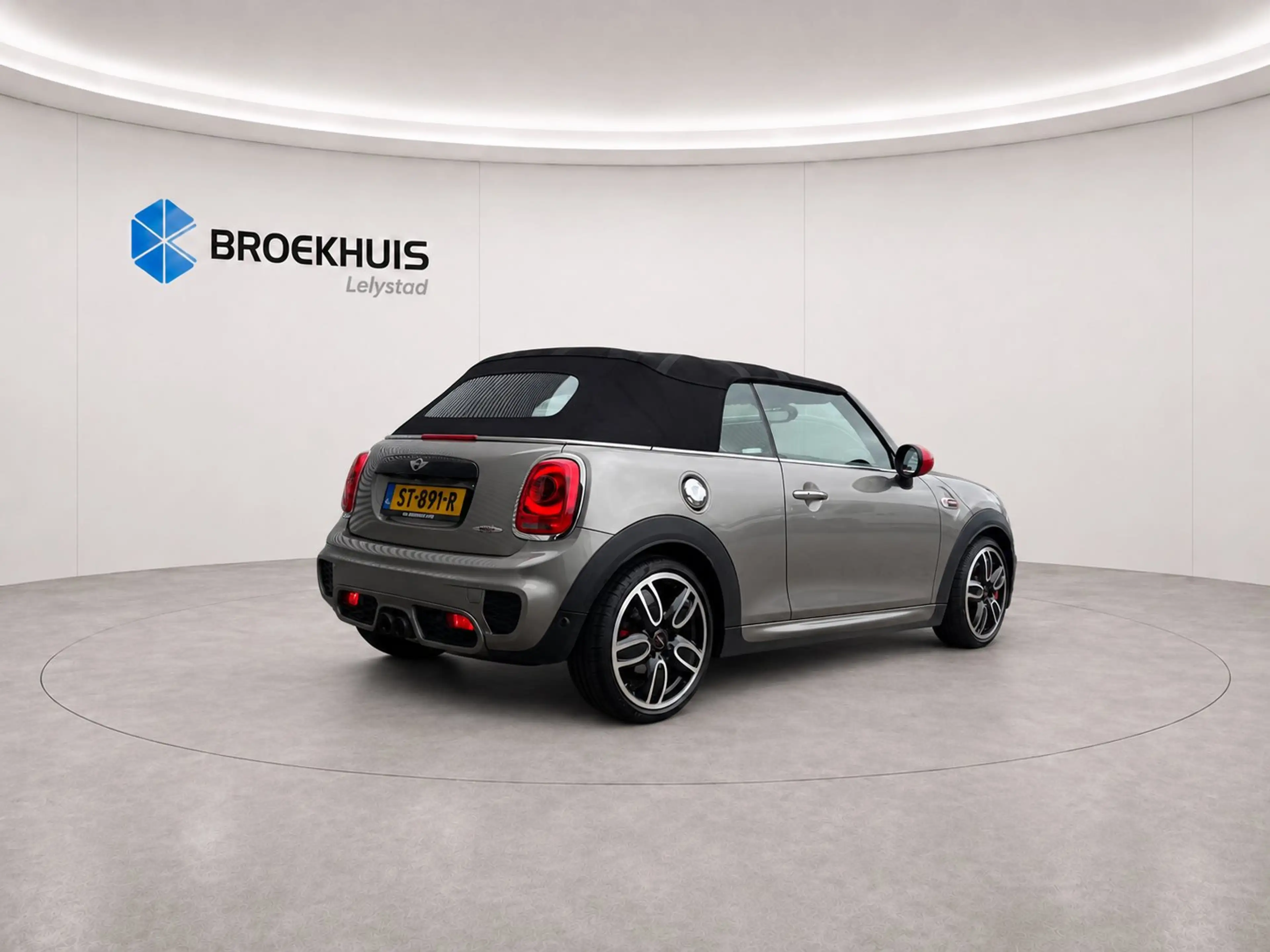 MINI Cooper S Cabrio 2.0 231PK JOHN COOPER WORKS AUTOMAAT / NAVI / LEDE — photo 9
