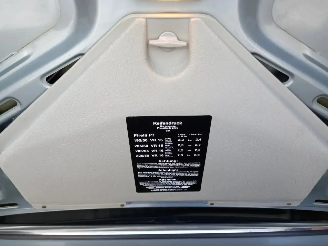 BMW 528i, foto 10