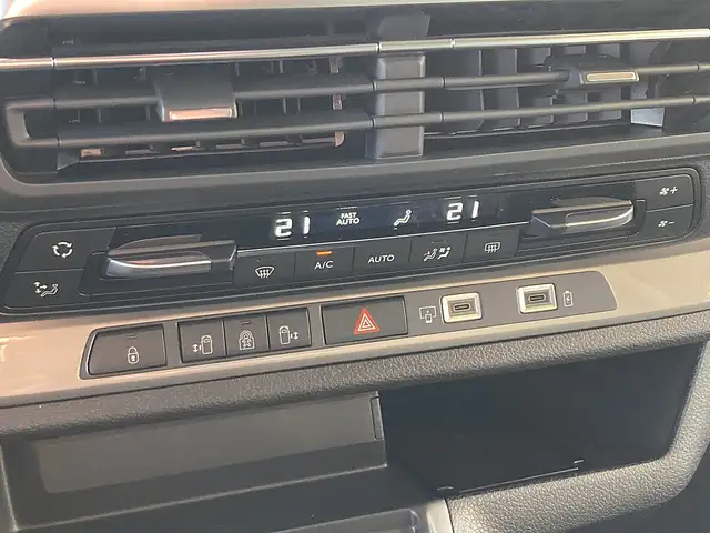 Opel Zafira 2,2 Diesel XL GS Aut. Ansicht 11