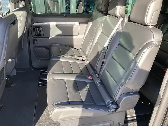 Opel Zafira 2,2 Diesel XL GS Aut. Ansicht 12