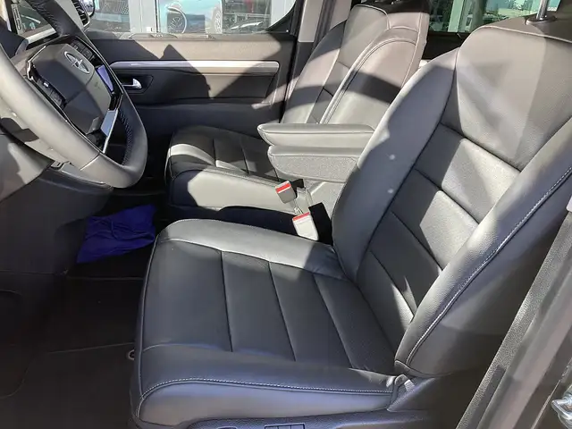 Opel Zafira 2,2 Diesel XL GS Aut. Ansicht 4