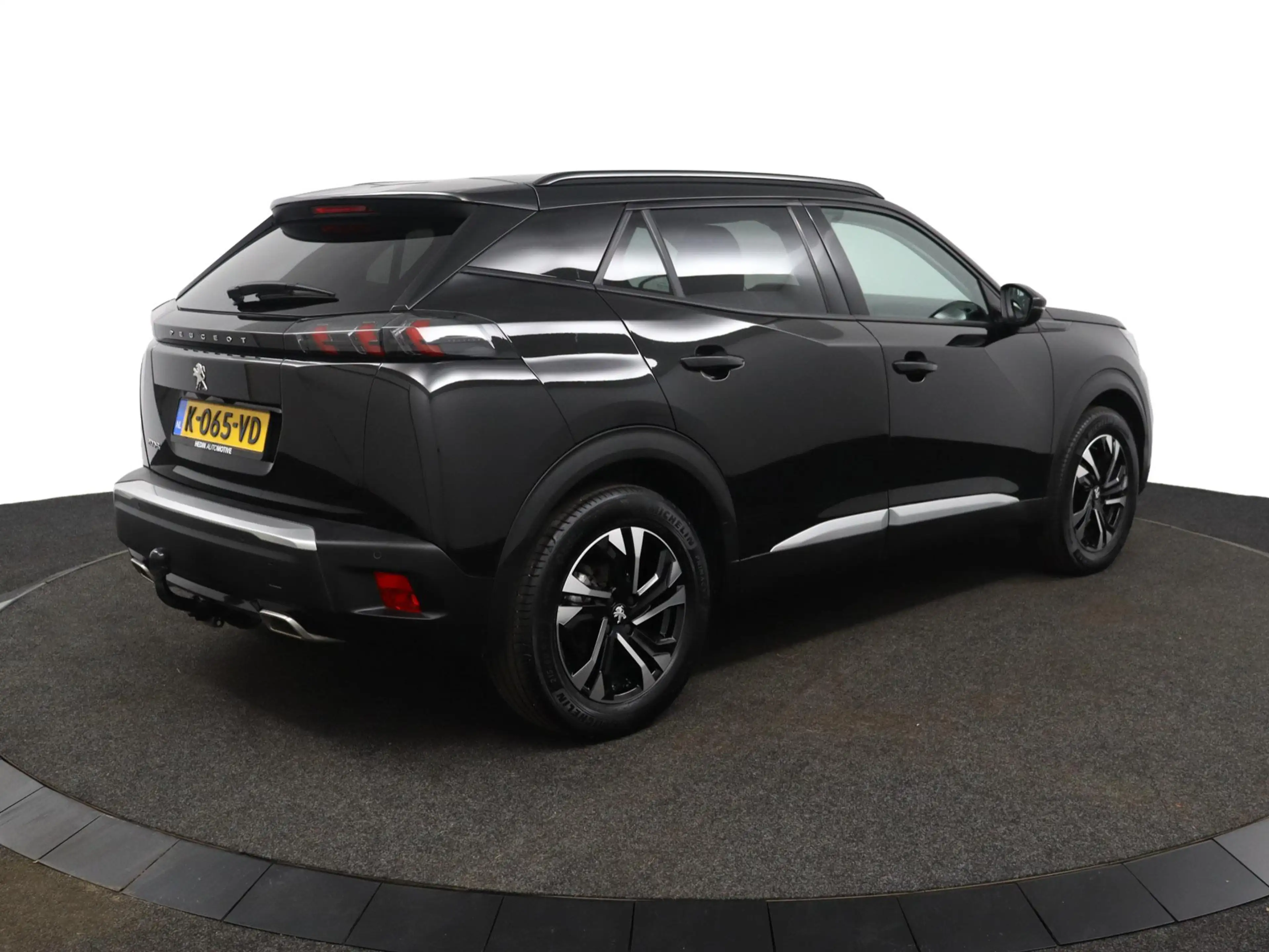 Peugeot 2008 1.2 Turbo 130pk Allure Pack | Trekhaak | Apple Car — photo 2