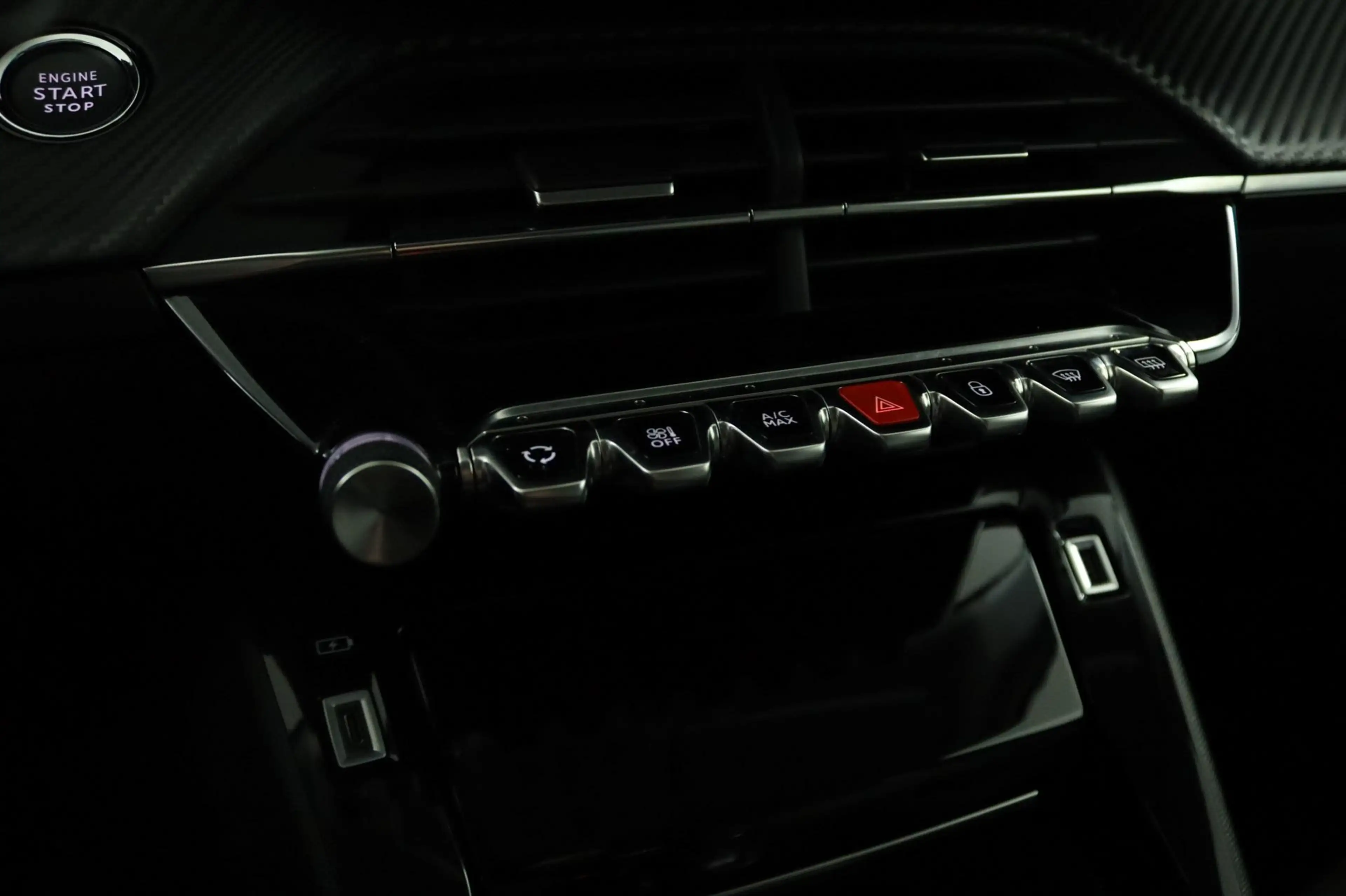 Peugeot 2008 1.2 Turbo 130pk Allure Pack | Trekhaak | Apple Car — photo 6