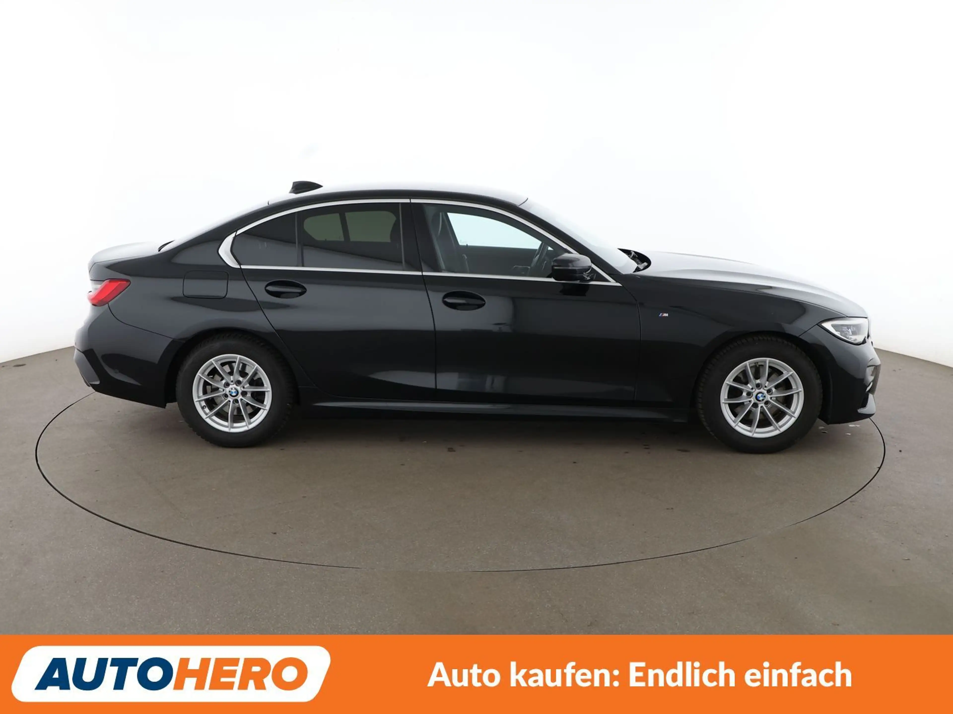 BMW 320 320i M Sport Aut.*NAVI*LASER*HUD*CAM*PDC* — photo 7