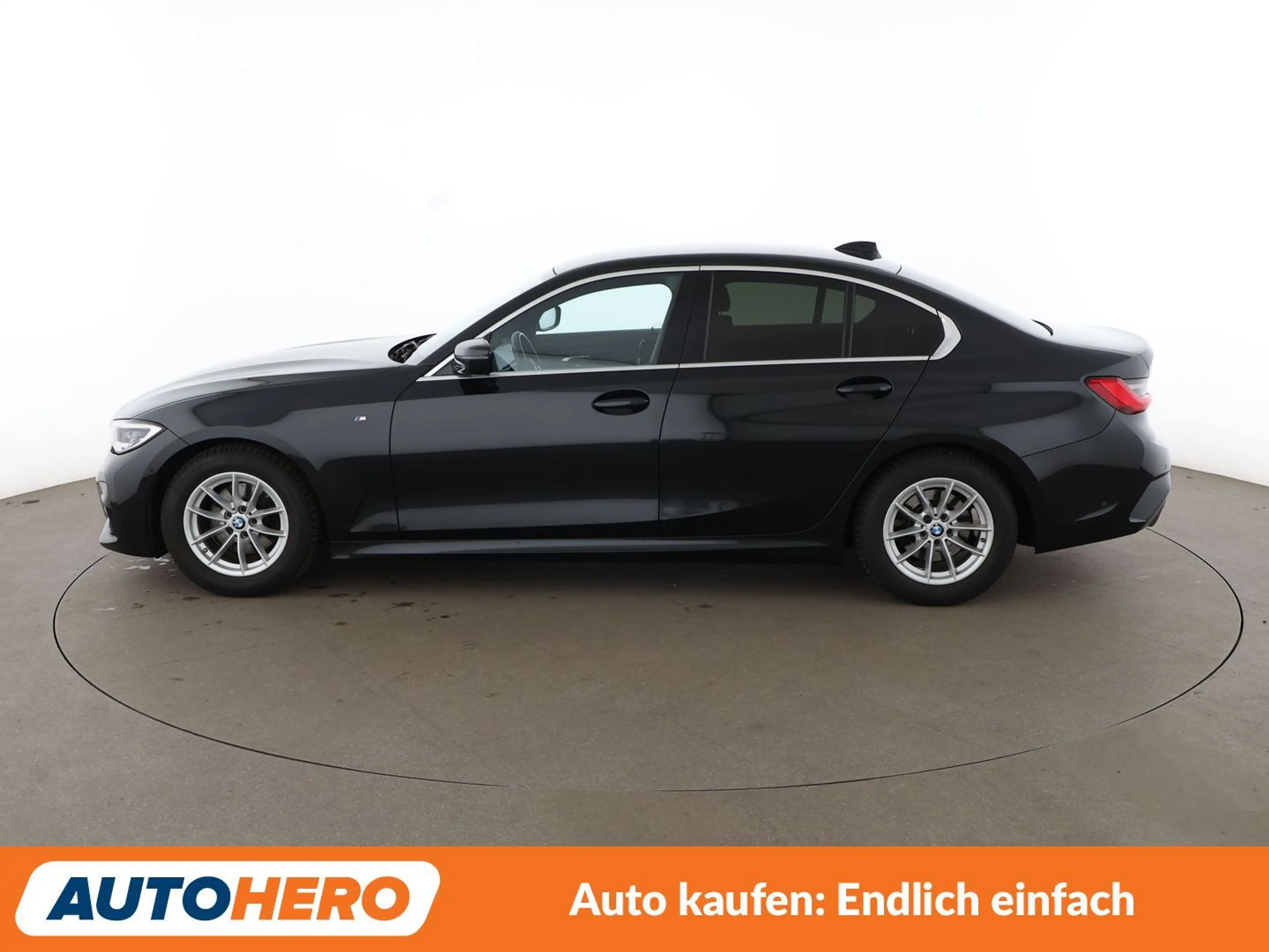 BMW 320 320i M Sport Aut.*NAVI*LASER*HUD*CAM*PDC* — photo 3