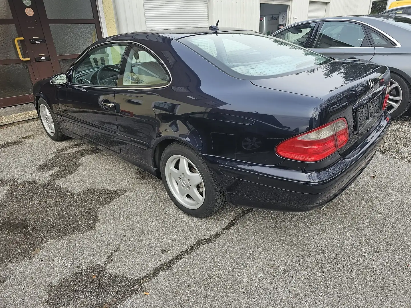 Mercedes-Benz CLK 320 Elegance Aut. Blue - 1