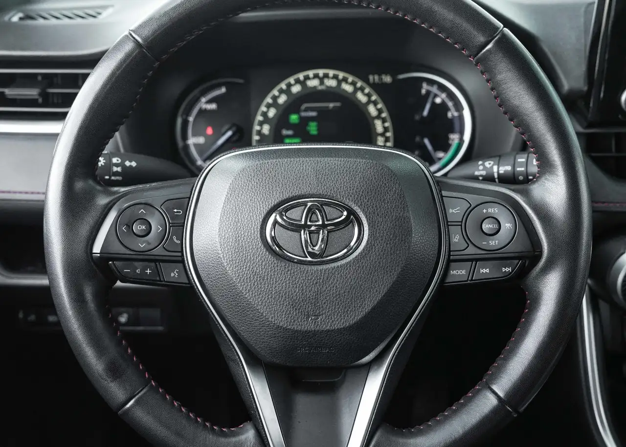 Toyota RAV 4 Prime снимка Toyota RAV 4 Prime