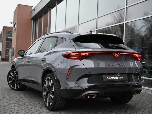 Cupra Formentor view 5