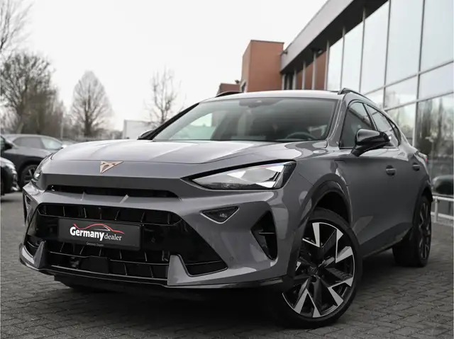 Cupra Formentor view 4