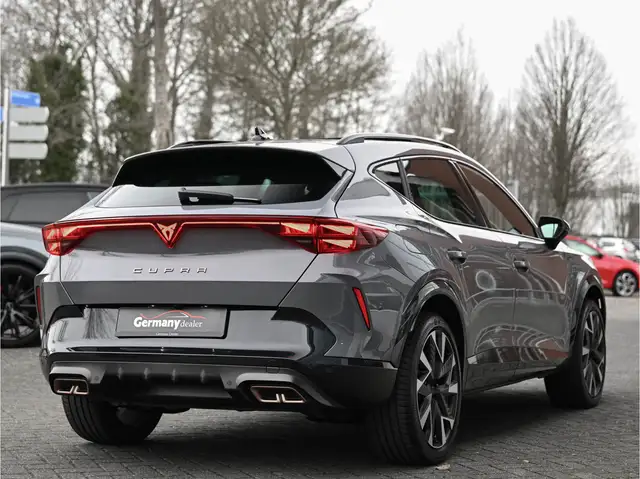 Cupra Formentor view 7