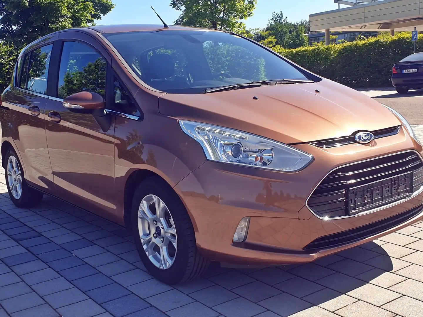 Ford B-Max B-MAX 1.0 EcoBoost Trend Tüv Bis 06.2027 Brun - 1
