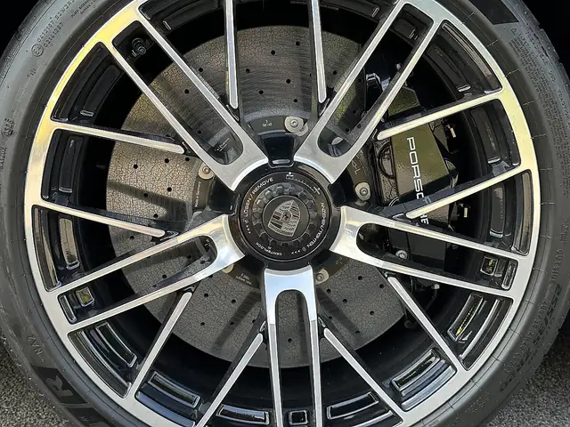 Porsche 992 911 992.2 Carrera Cabrio Turbo S PDK / Lift / B... Ansicht 9