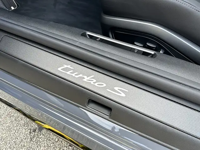 Porsche 992 911 992.2 Carrera Cabrio Turbo S PDK / Lift / B... Ansicht 27