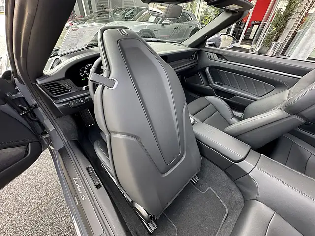 Porsche 992 911 992.2 Carrera Cabrio Turbo S PDK / Lift / B... Ansicht 28