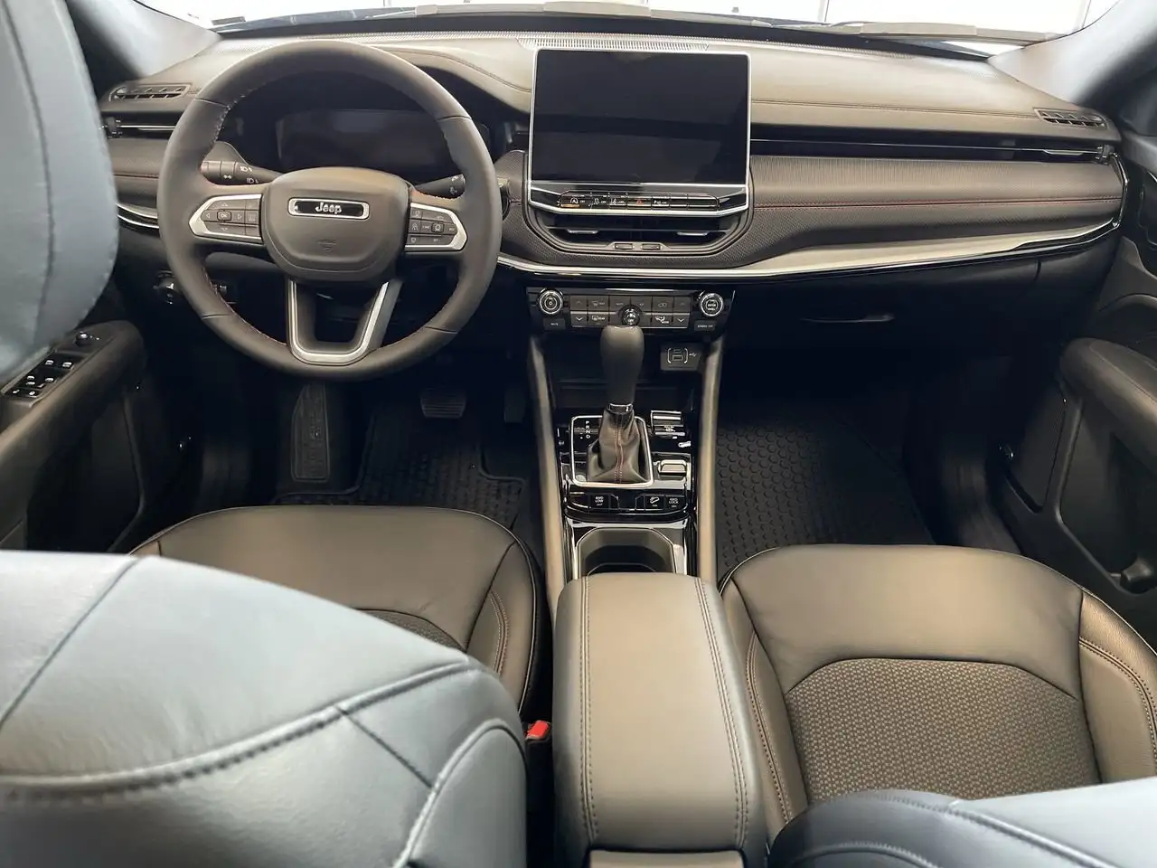 Jeep Compass снимка Jeep Compass