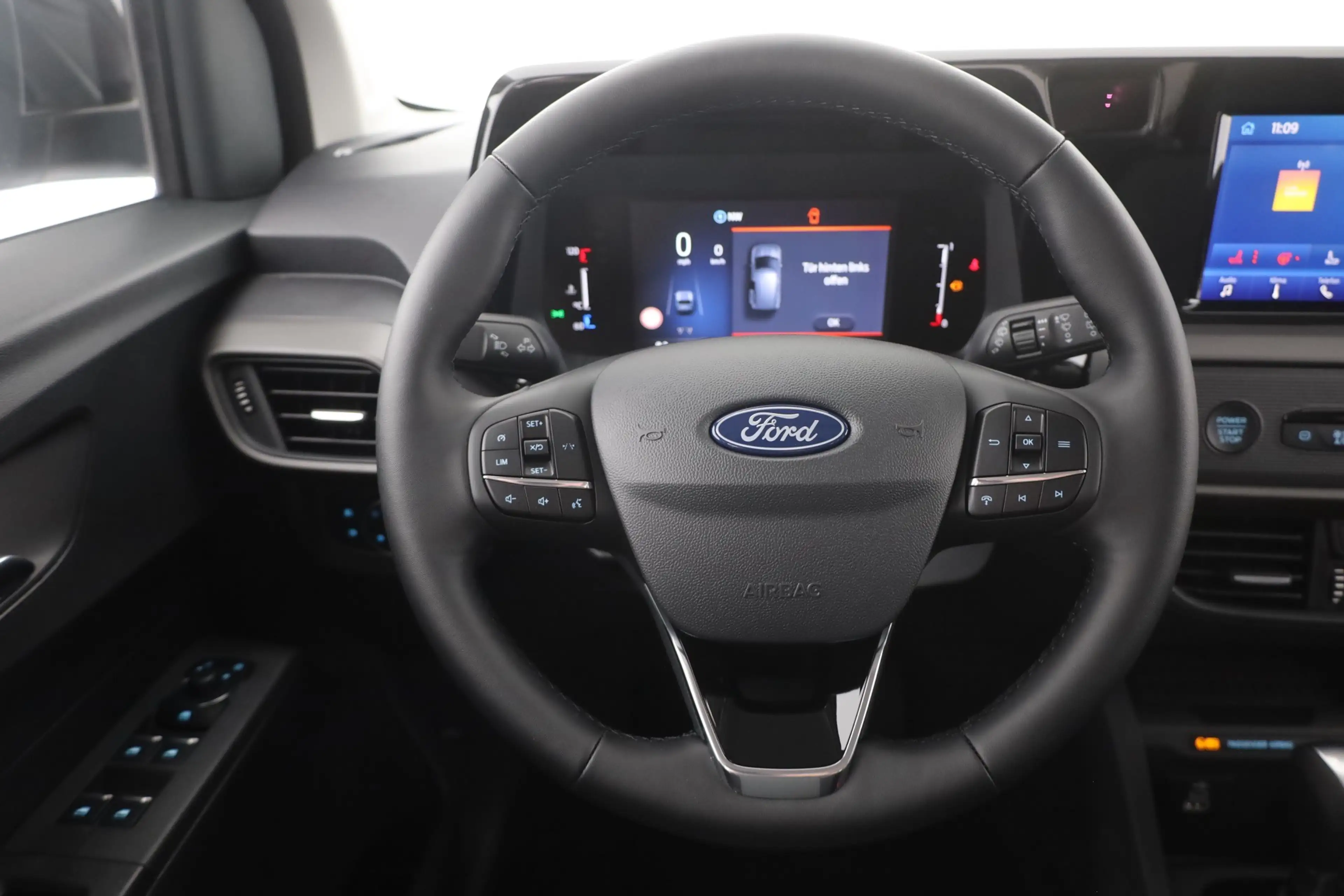 Ford Tourneo Courier Titanium 1.0 EB Aut. Kamera AHK — photo 15