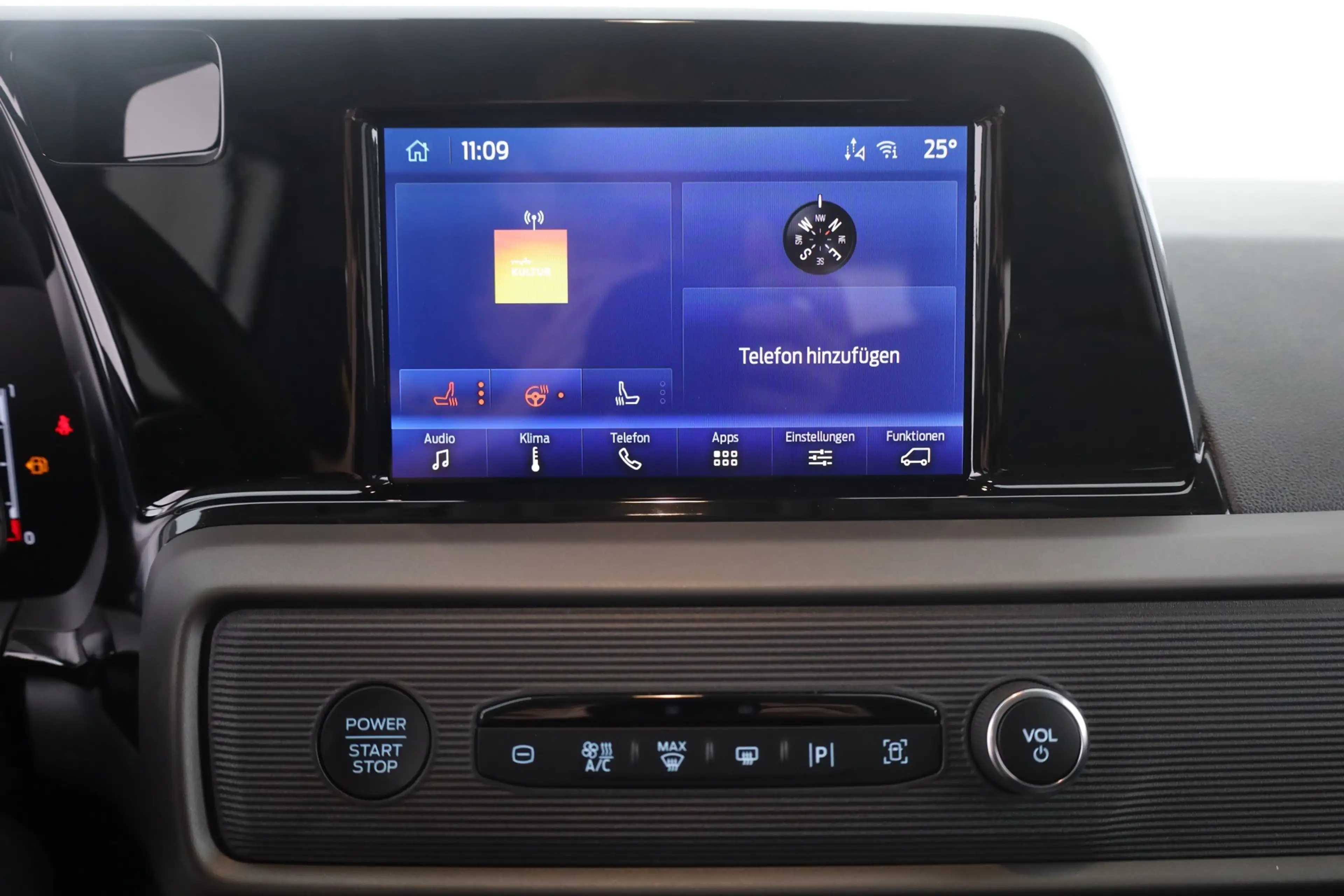 Ford Tourneo Courier Titanium 1.0 EB Aut. Kamera AHK — photo 11
