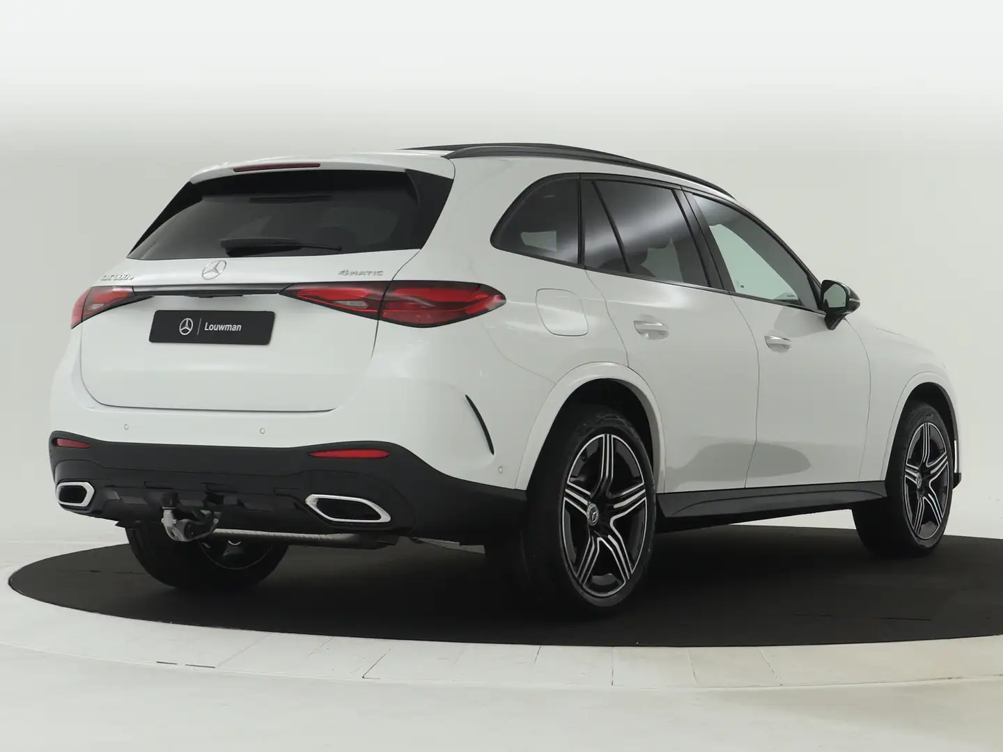Mercedes-Benz GLC 300 300e 4MATIC Sport Edition | Trekhaak | Rijassisten Wit - 2