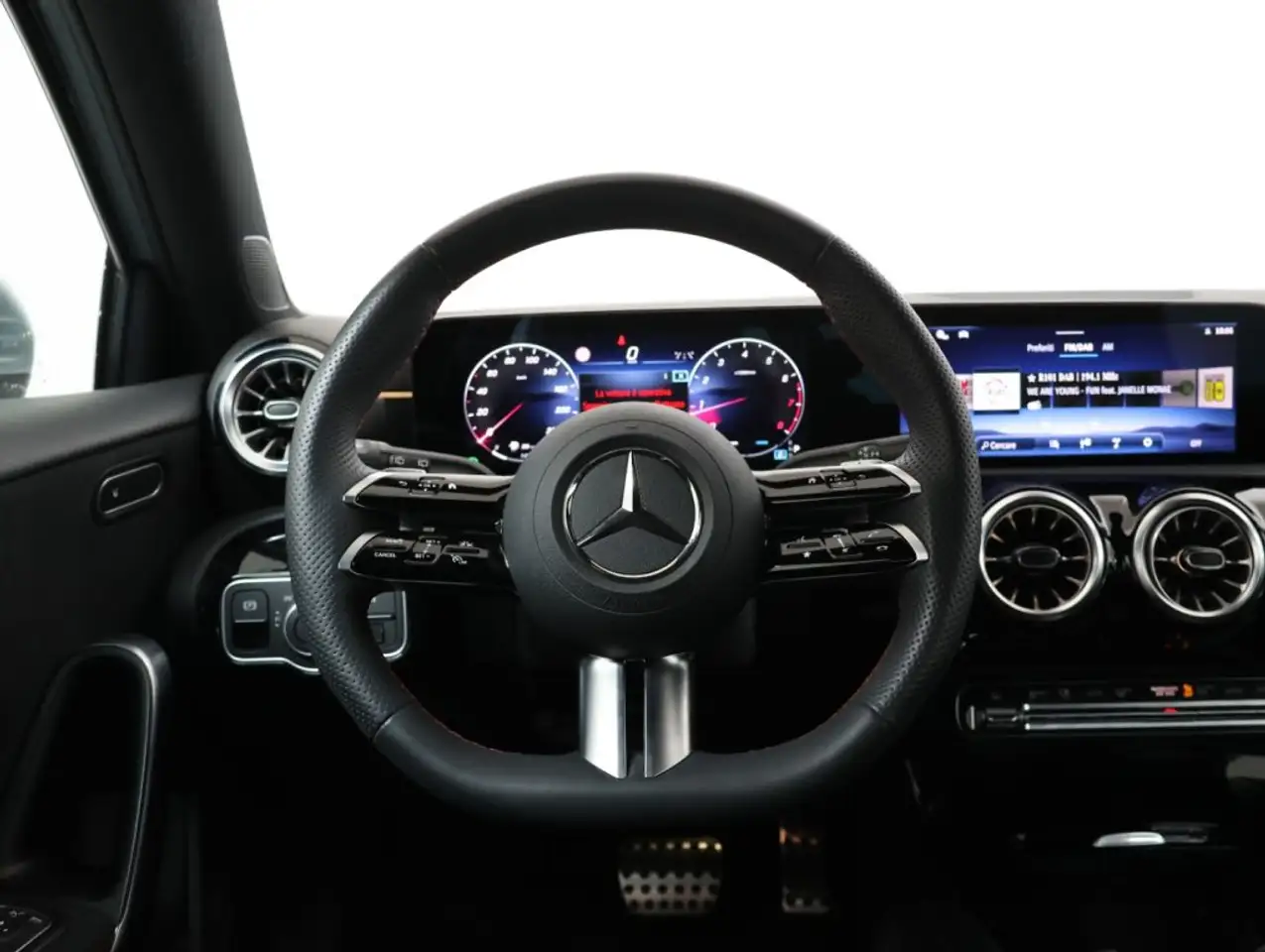 Mercedes-Benz A-Class Automatic AMG Line *PROMO PARISI GROUP*, миниатюра 14