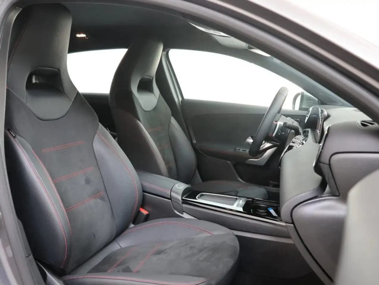 Mercedes-Benz A-Class Automatic AMG Line *PROMO PARISI GROUP*, миниатюра 11