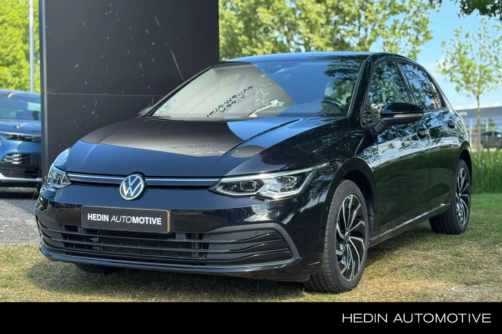 Volkswagen Golf 1.0 eTSI Life Business Automaat | Navigatie | Stoe Schwarz - 1