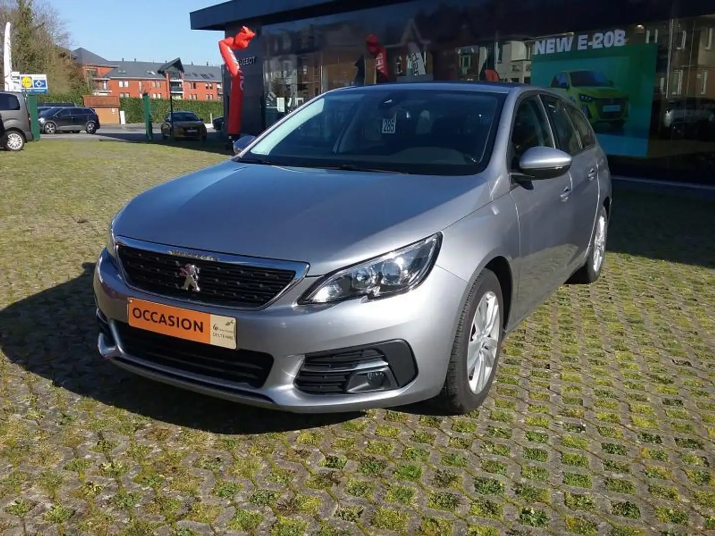 Peugeot 308 II SW Gris - 1