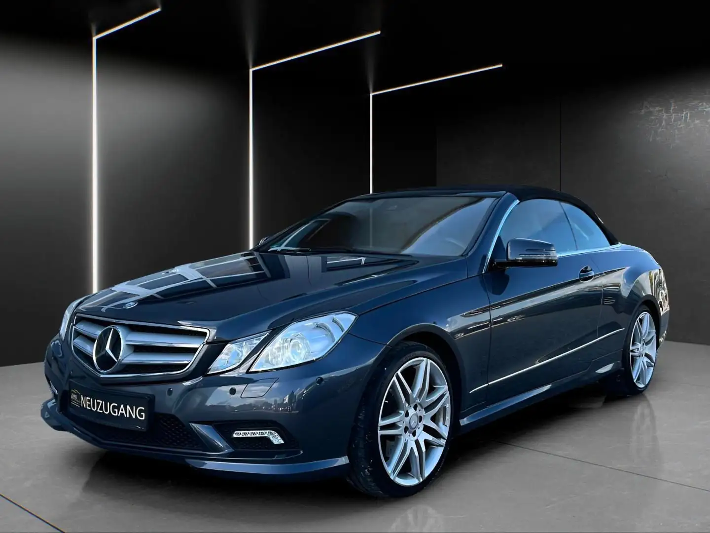Mercedes-Benz E 350 E350 CDI Cabrio BlueEfficiency *TOP*AMG*NACKENH* Grau - 2