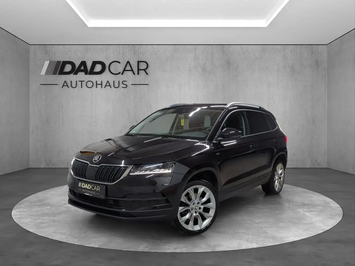 Skoda Karoq 1.5 TSI Drive 125 AHK LED ACC LANE 8-Fach Noir - 1