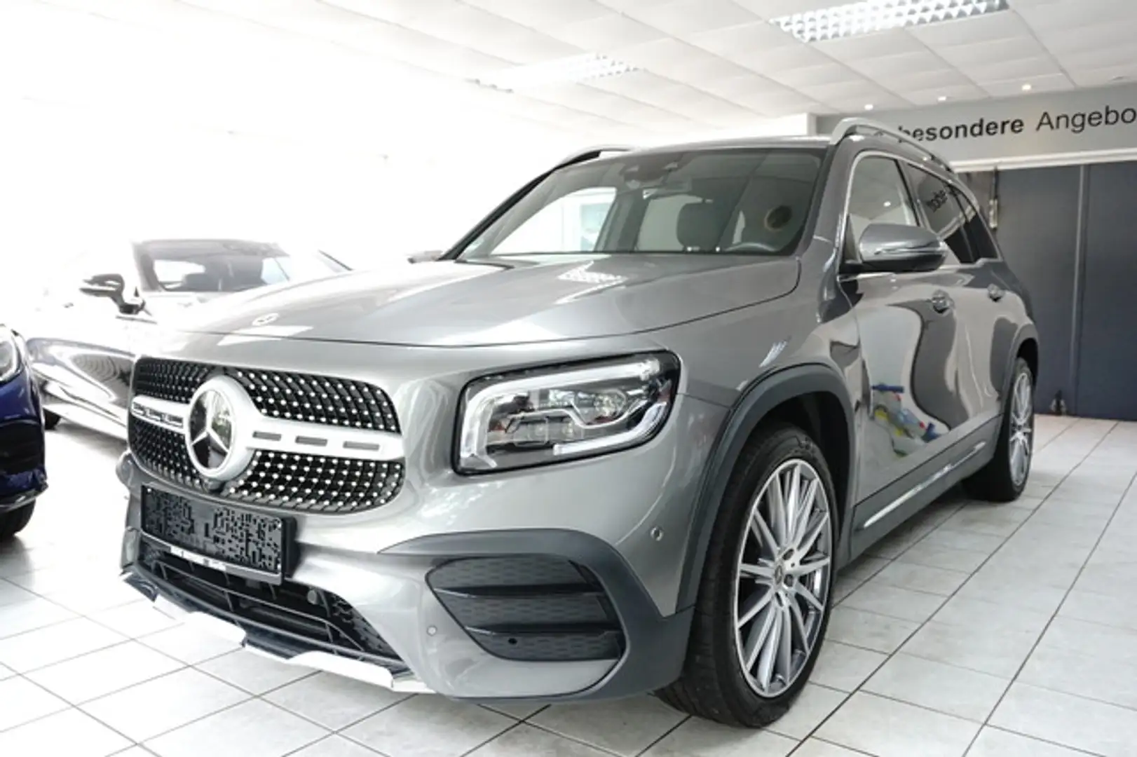 Mercedes-Benz GLB 220 d 4M AMG MULTIBEAM ACC MBUX 360° AHK Grijs - 2