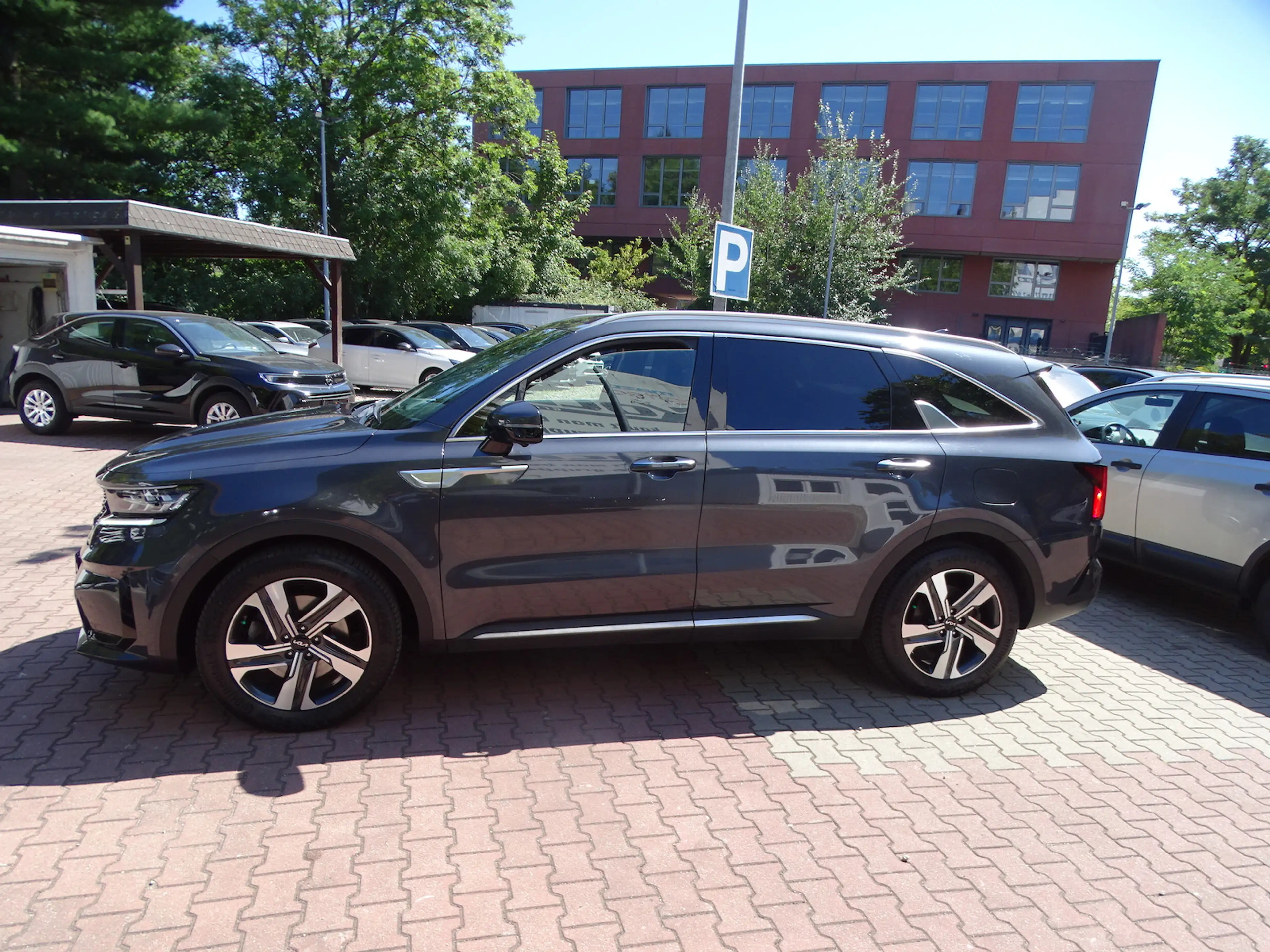 Kia Sorento 2.2 Spirit 2WD Pannor. Safty Paket — photo 3
