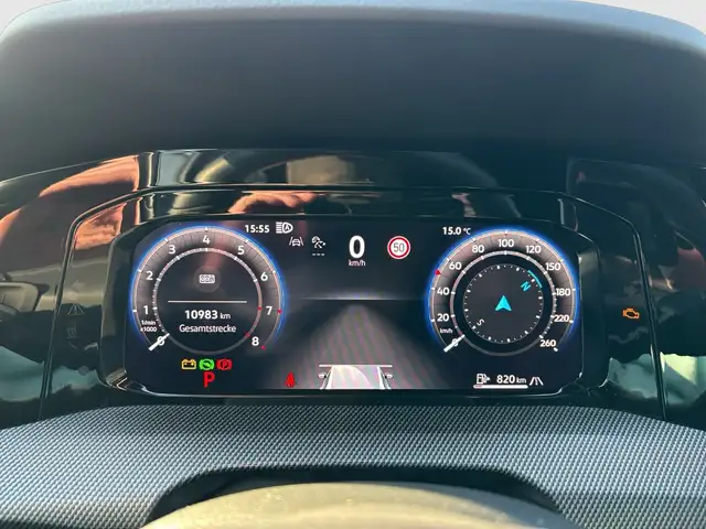 Volkswagen Golf view 9